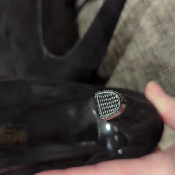 Sam Edelman Keegan Black Suede ankle boots with fringe almost new - Picture 9 of 12